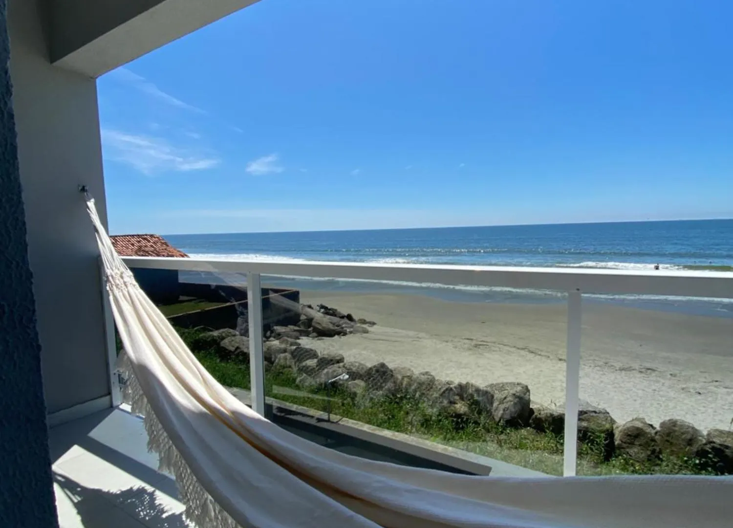 Lindo Apartamento De Frente Para O Mar 이타포아 0*,
